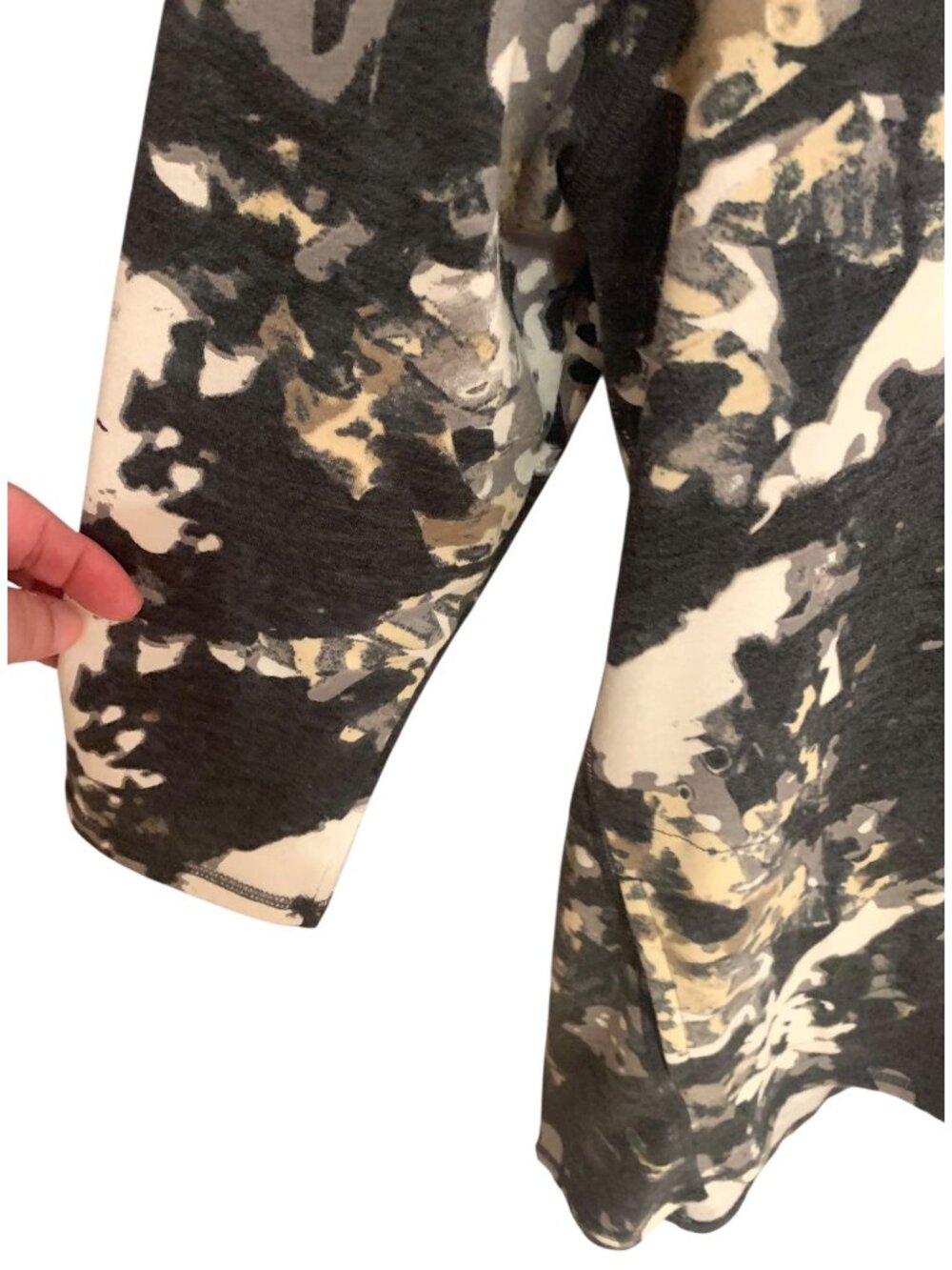 LOGO LOUNGE by Lori Goldstein Gray + White Camo Print Hooded Zip-Up Jacket 1X - Picture 4 of 8